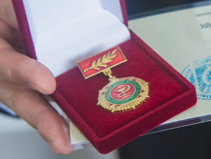 ������ ����������� ����������: ��������������� ������-������������ ������